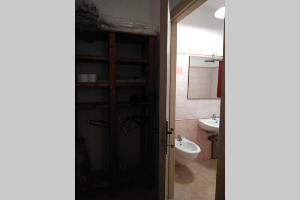 Casa Vacanza Ligustro Appartamento Il Toro SantʼAntìoco Exterior foto